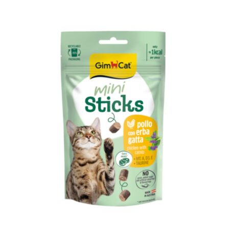 Mini bâtonnets Gimcat au poulet et à l'herbe à chat 50 g, snack pour chats